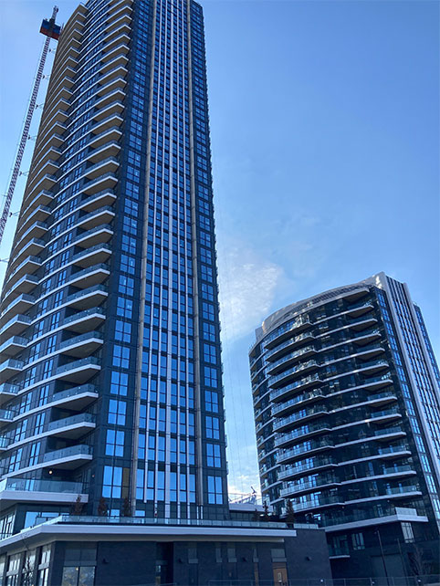garden-suites-available-at-mississaugas-perla-towers